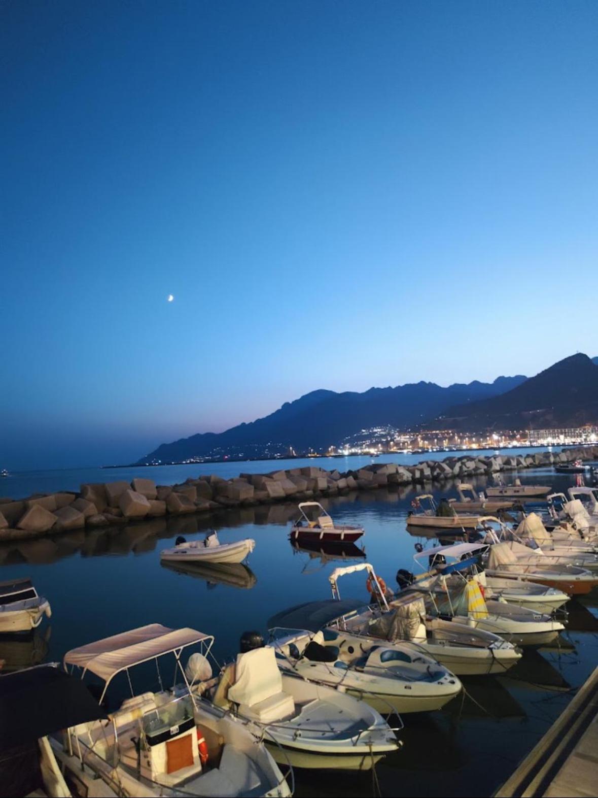 Salerno Mare E Luci Deluxe Appartement Buitenkant foto